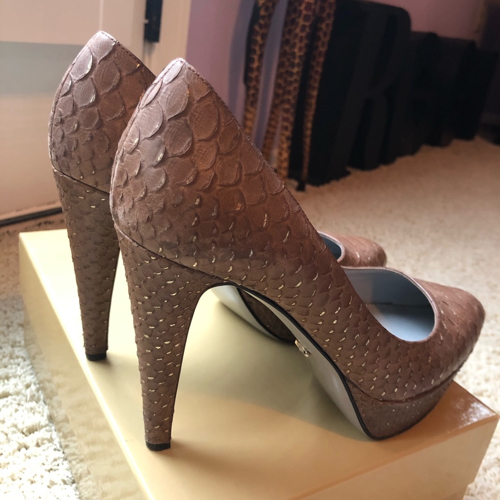 Sergio Rossi Python Print Pumps. - image 3